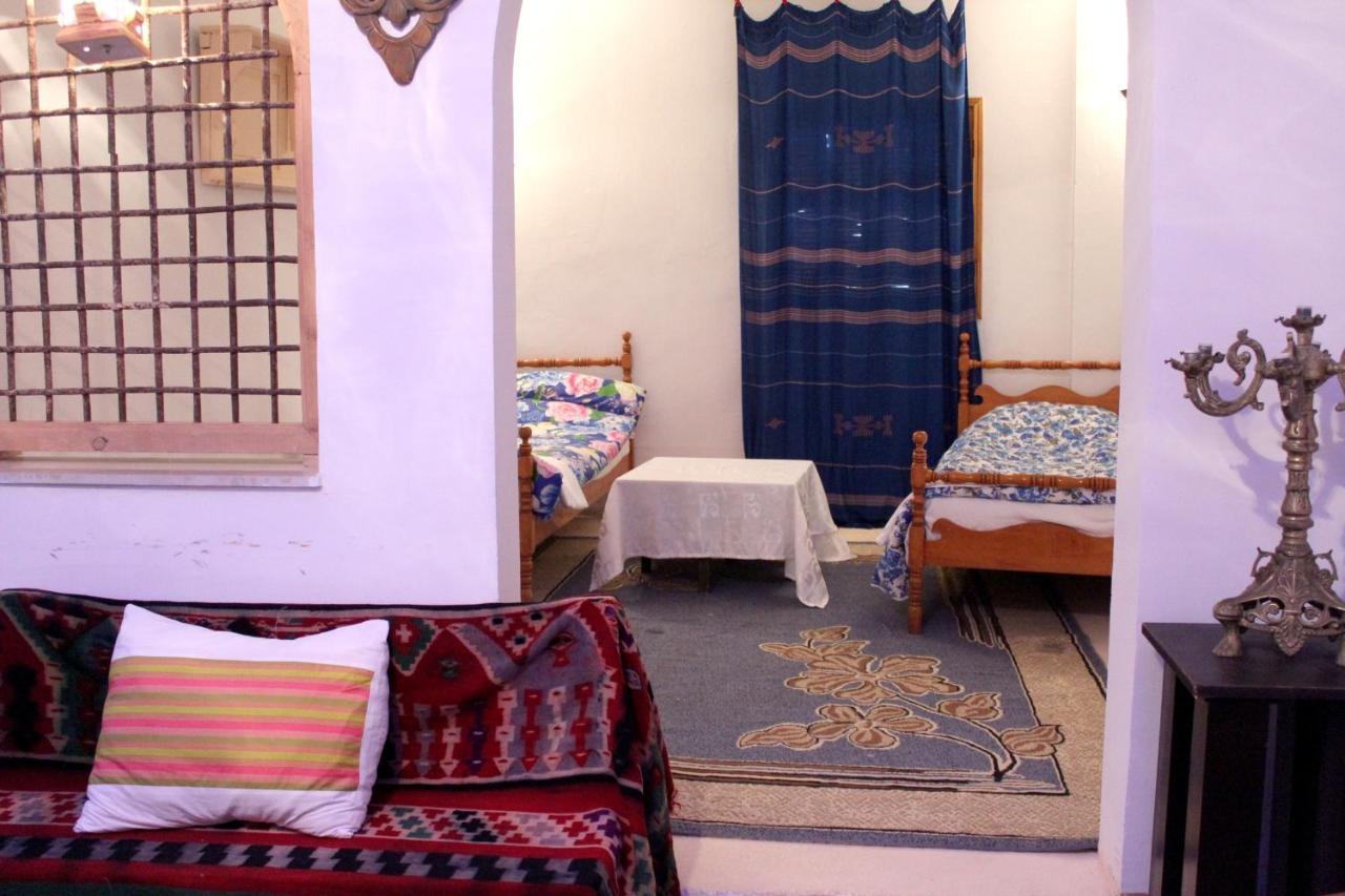 Comfortable Apartment Near Central Tunis With Terrace Bagian luar foto